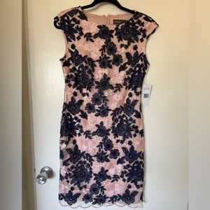 NWT Donna Rico US Small beautiful lace cocktail dress